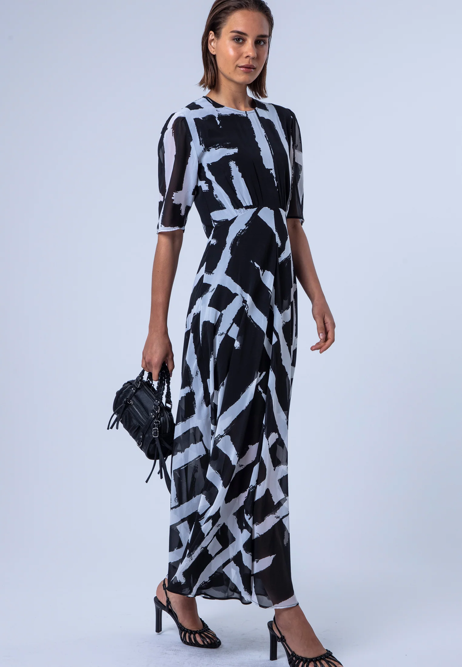 SIENNA MAXI DRESS SELVAGE BLACK - Image 4
