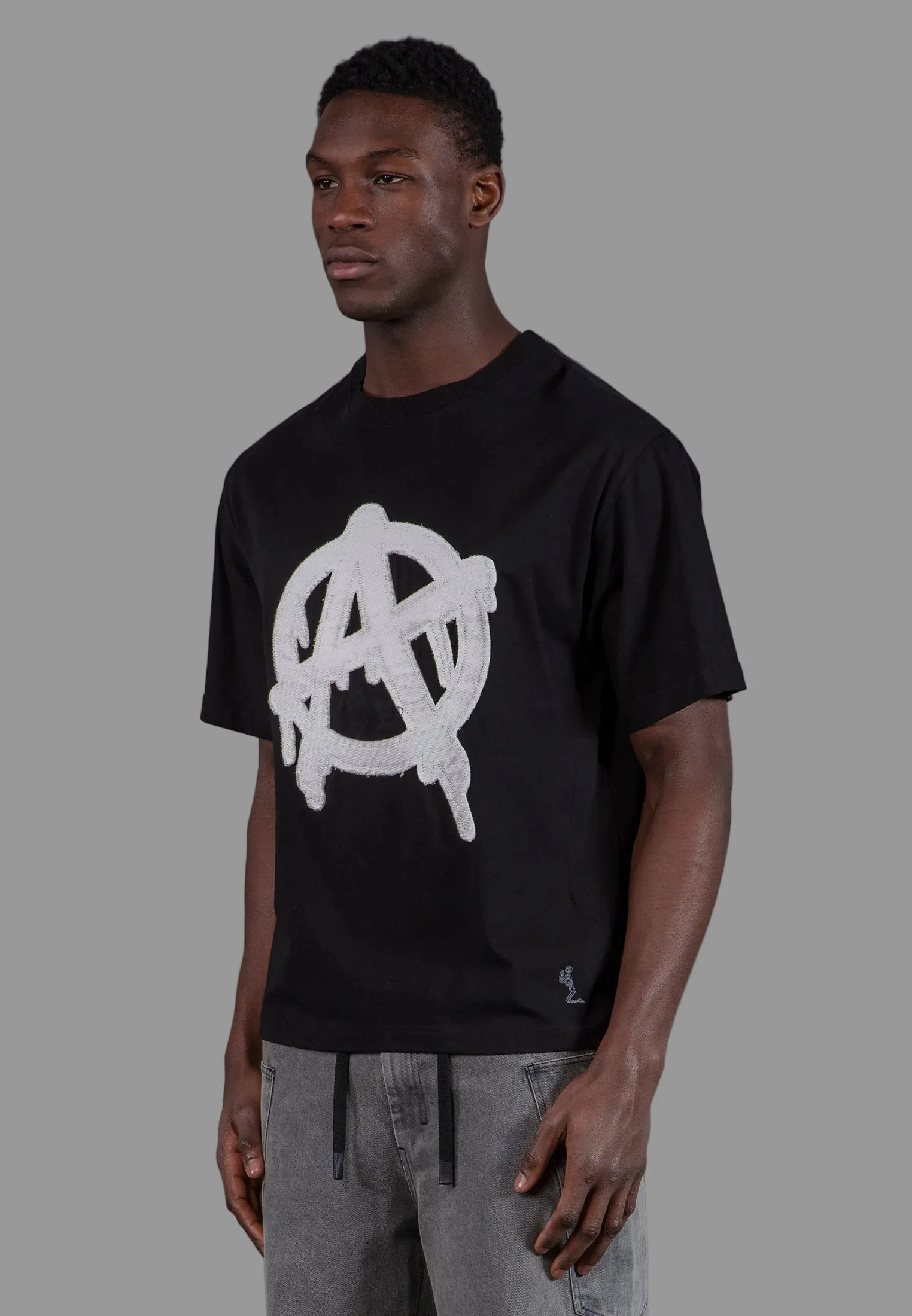 ANARCHY APPLIQUE T-SHIRT BLACK & OFF WHITE - Image 3