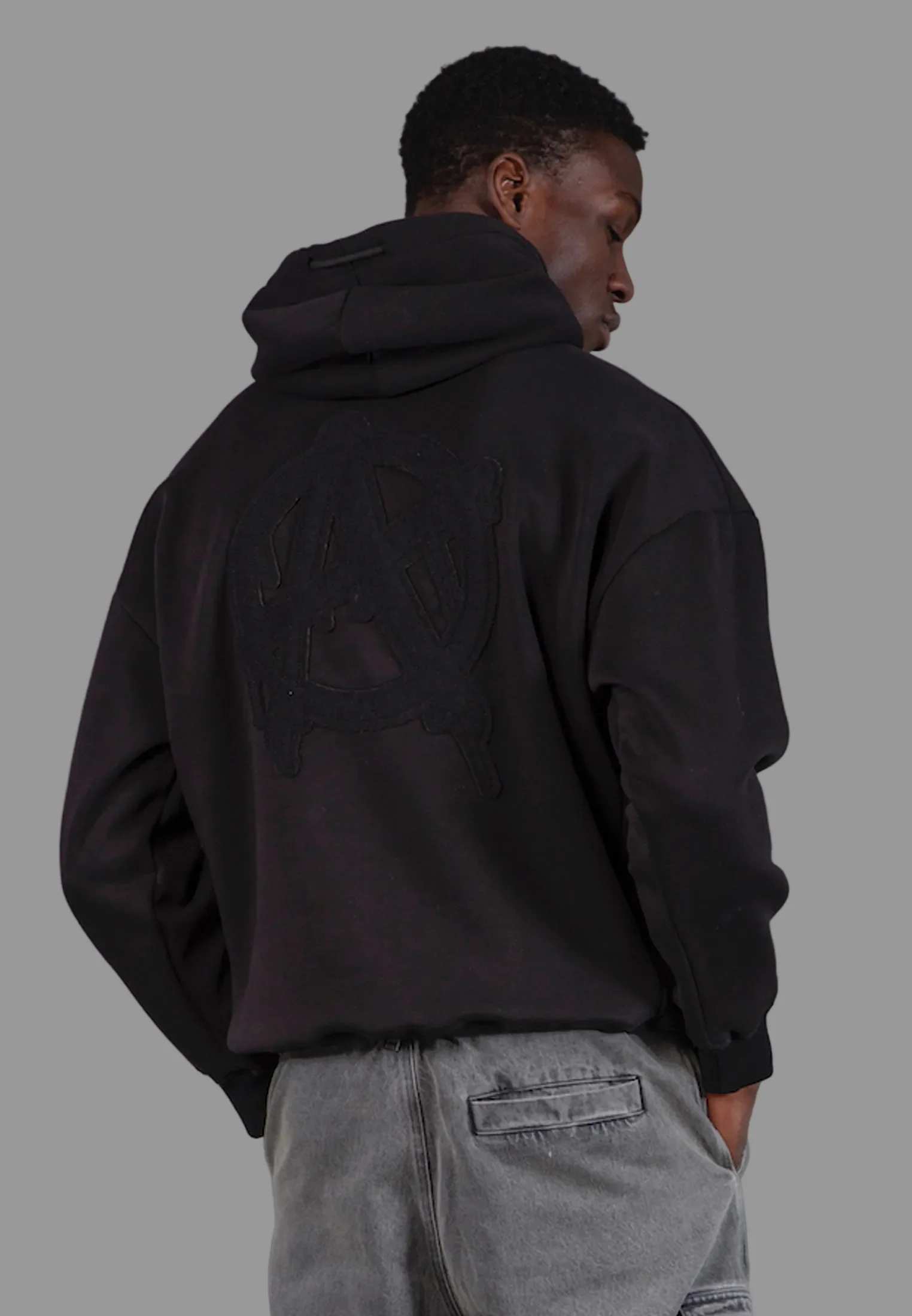 ANARCHY APPLIQUE HOODIE BLACK - Image 3