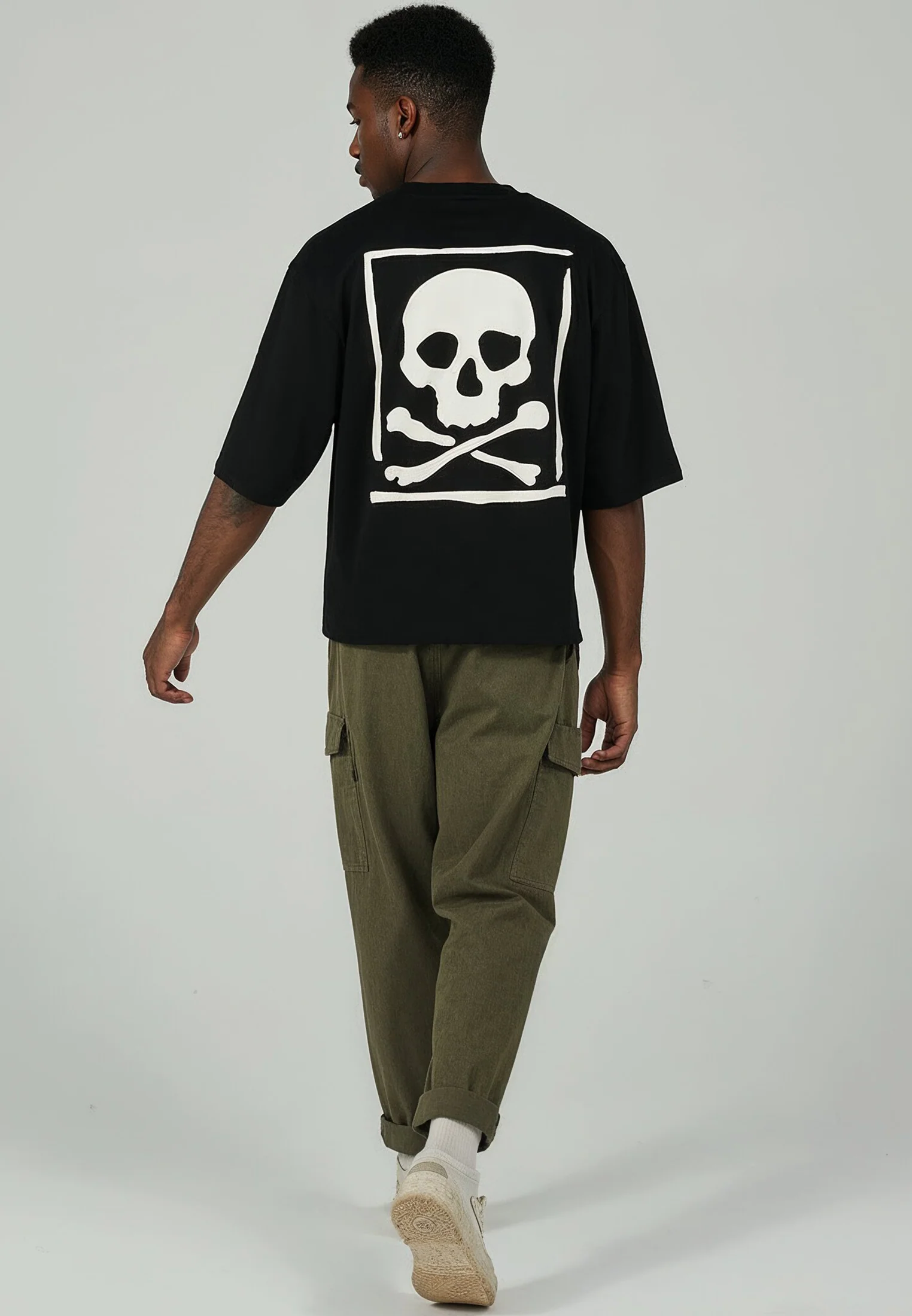 APPLIQUE SKULL CROP T-SHIRT BLACK - Image 4