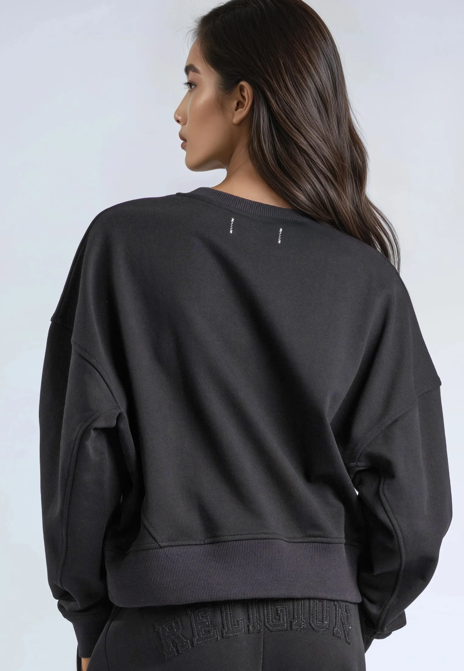 APPLIQUE BATWING SWEAT BLACK - Image 6
