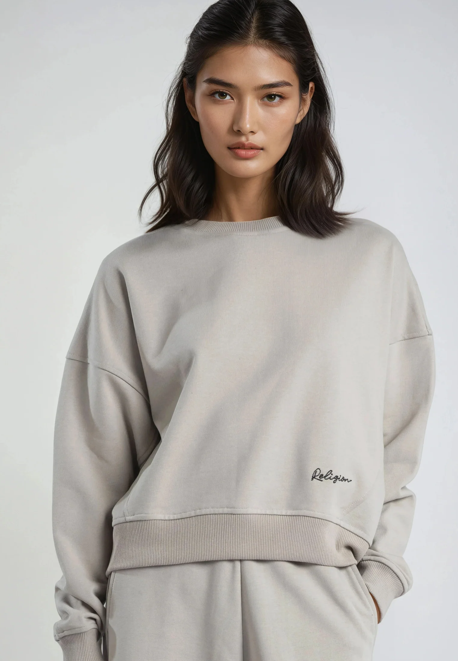 EMBROIDERY BATWING SWEAT STONE - Image 2