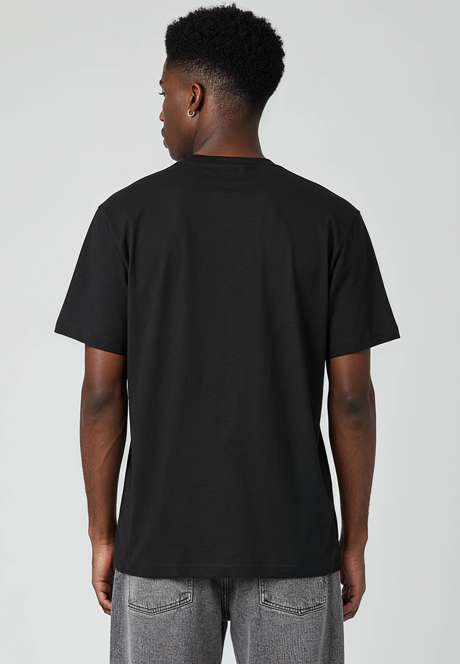 BEACH BUM T-SHIRT BLACK - Image 4