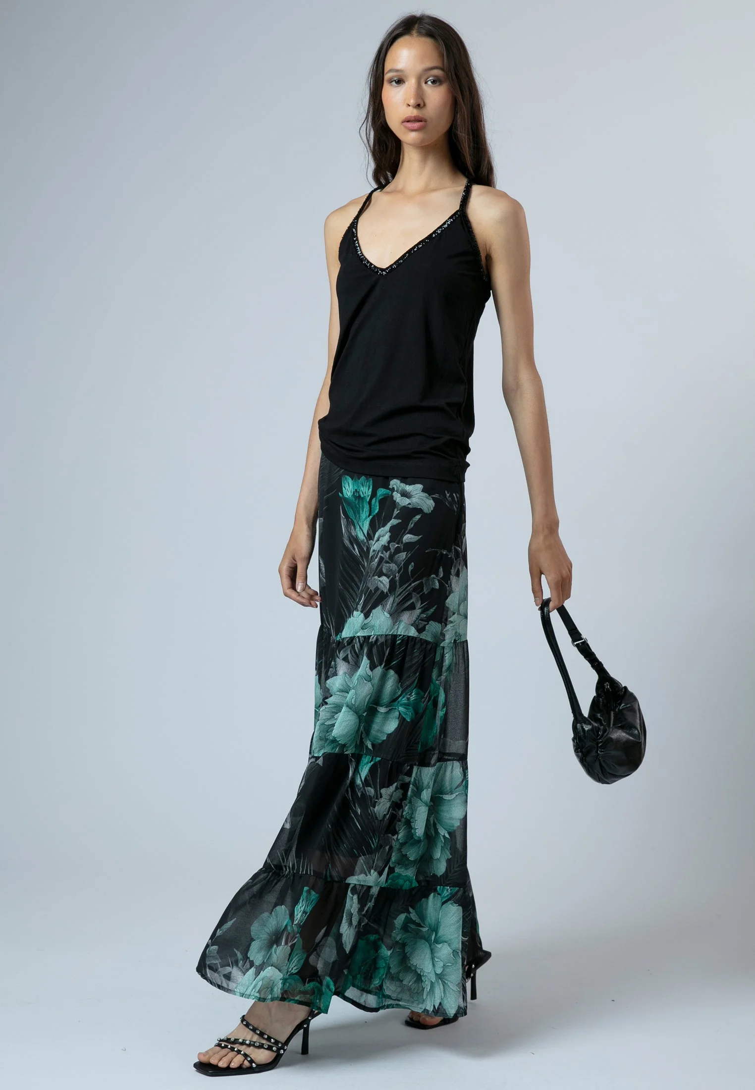 EVE TOP BLACK WITH HAND BEADNG - Image 5