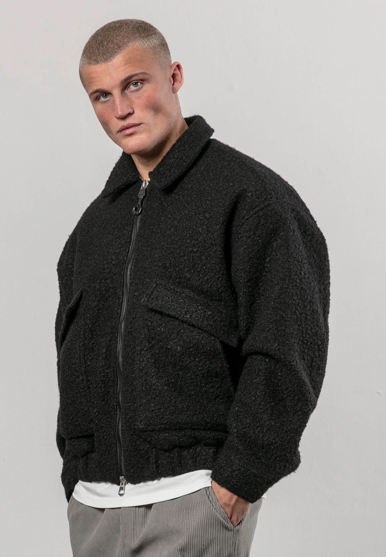 BOUCLE BOMBER BLACK - Image 4