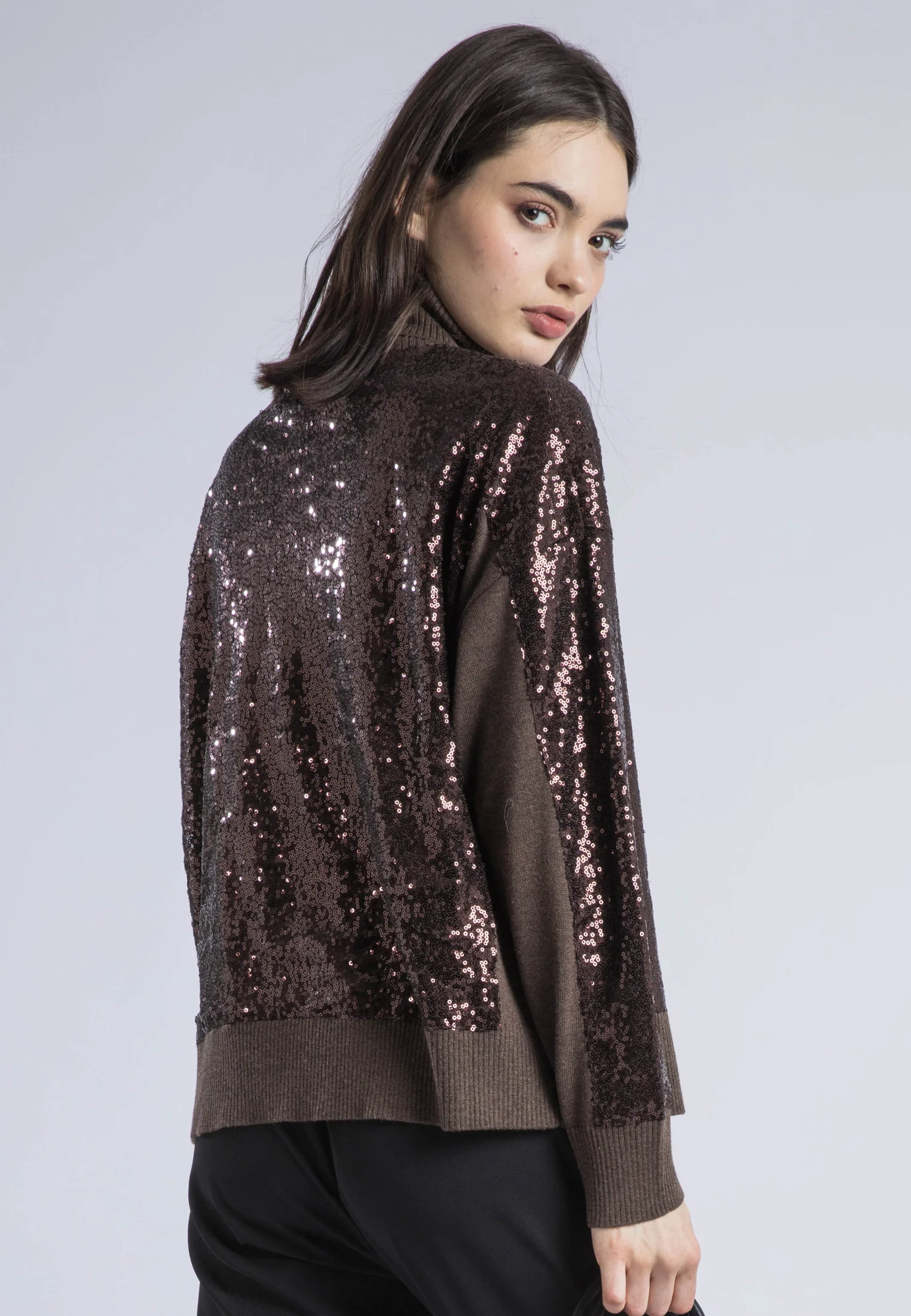 HAILEY TURTLENECK CHOC SEQUIN - Image 4