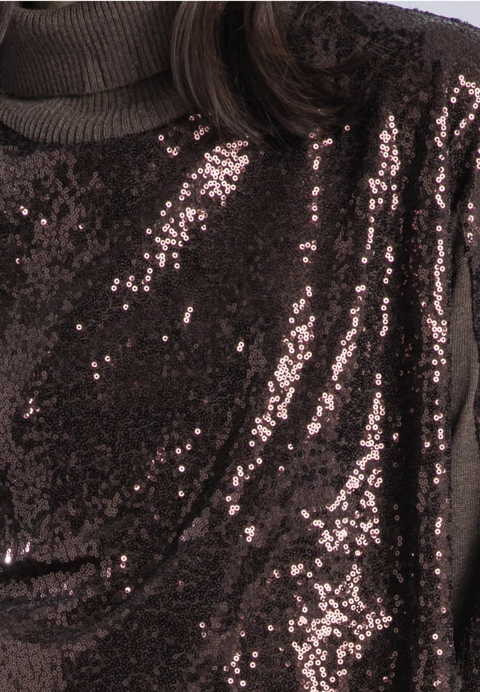 HAILEY TURTLENECK CHOC SEQUIN - Image 7