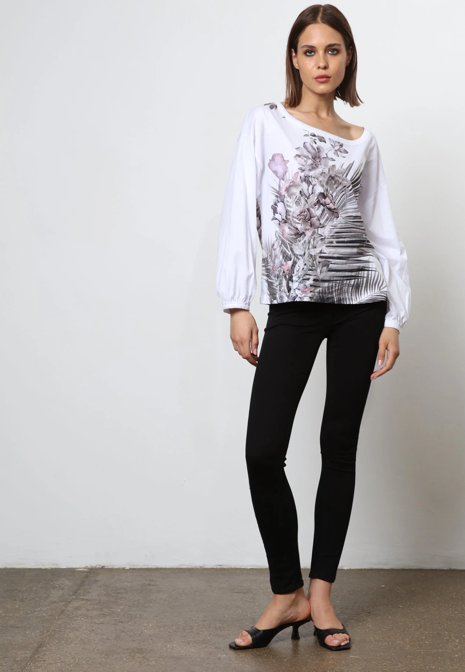 COMET LS TOP FLOWER WHITE - Image 2