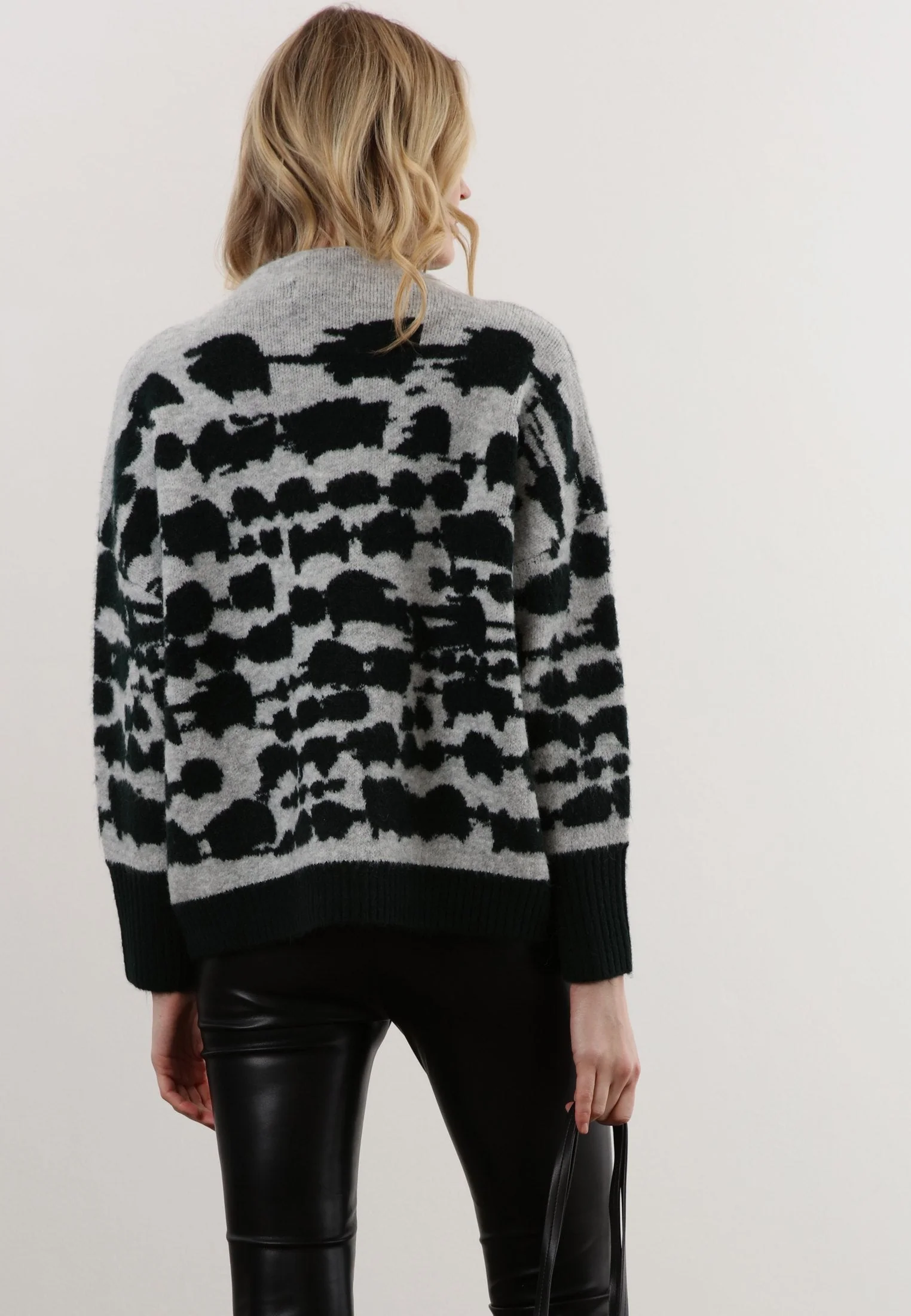 CREST JUMPER FOREST GREEN - Image 3