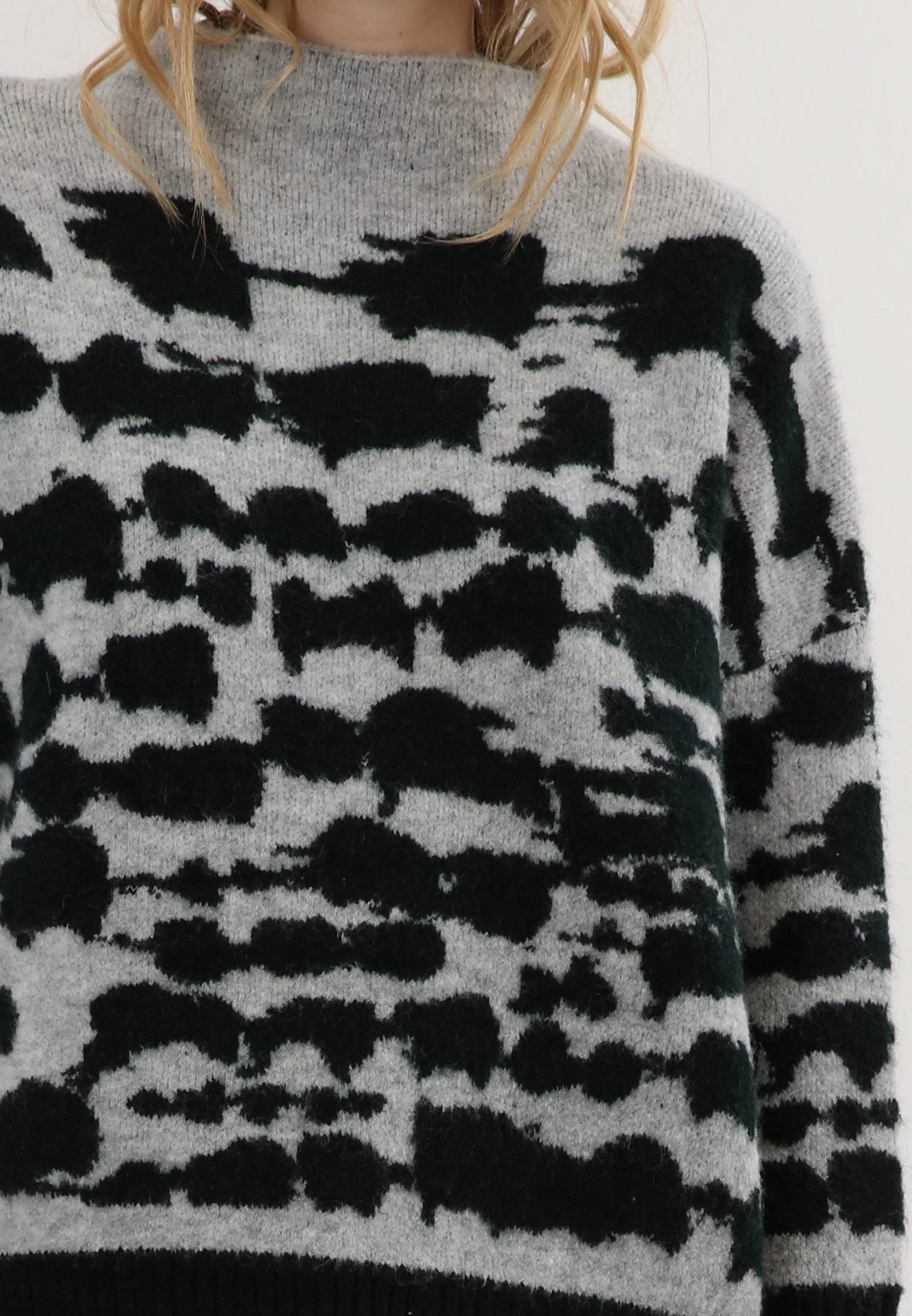 CREST JUMPER FOREST GREEN - Image 7