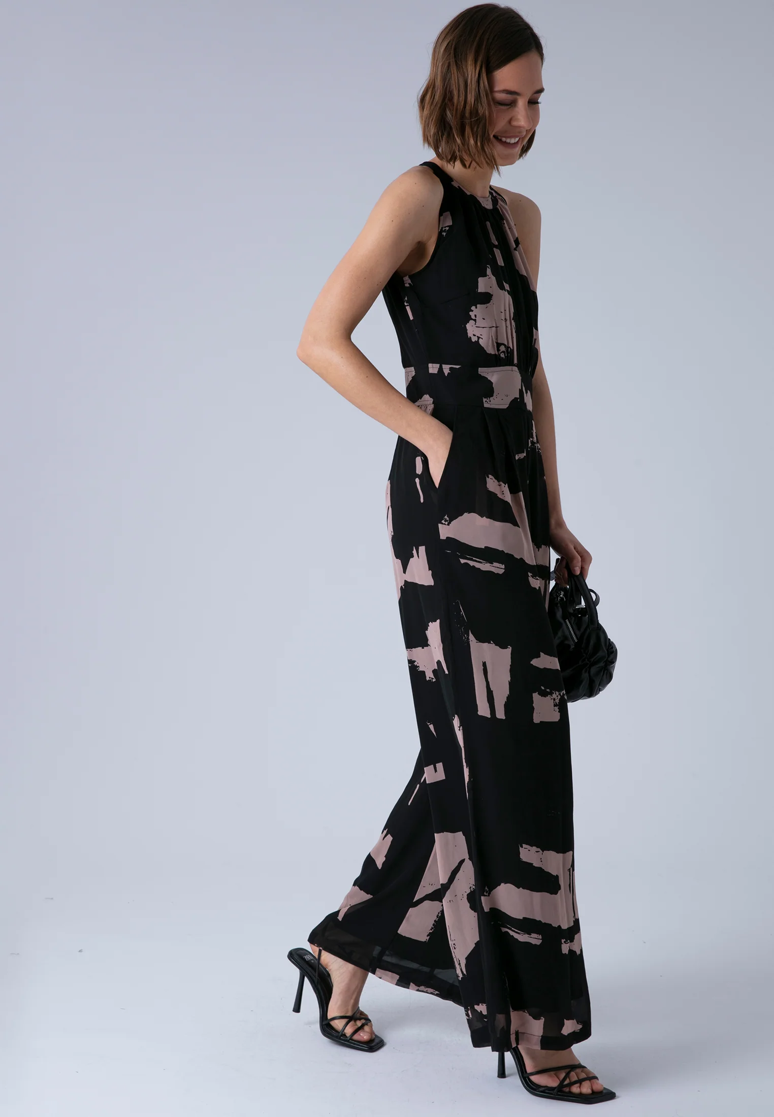 CREW JUMPSUIT FACADE - Image 3