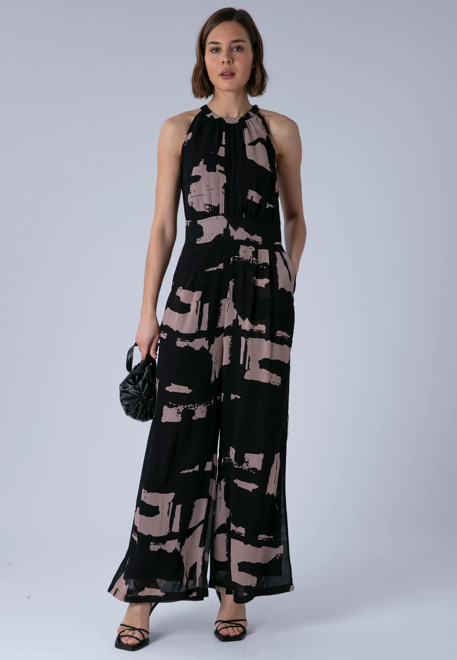 CREW JUMPSUIT FACADE - Image 4