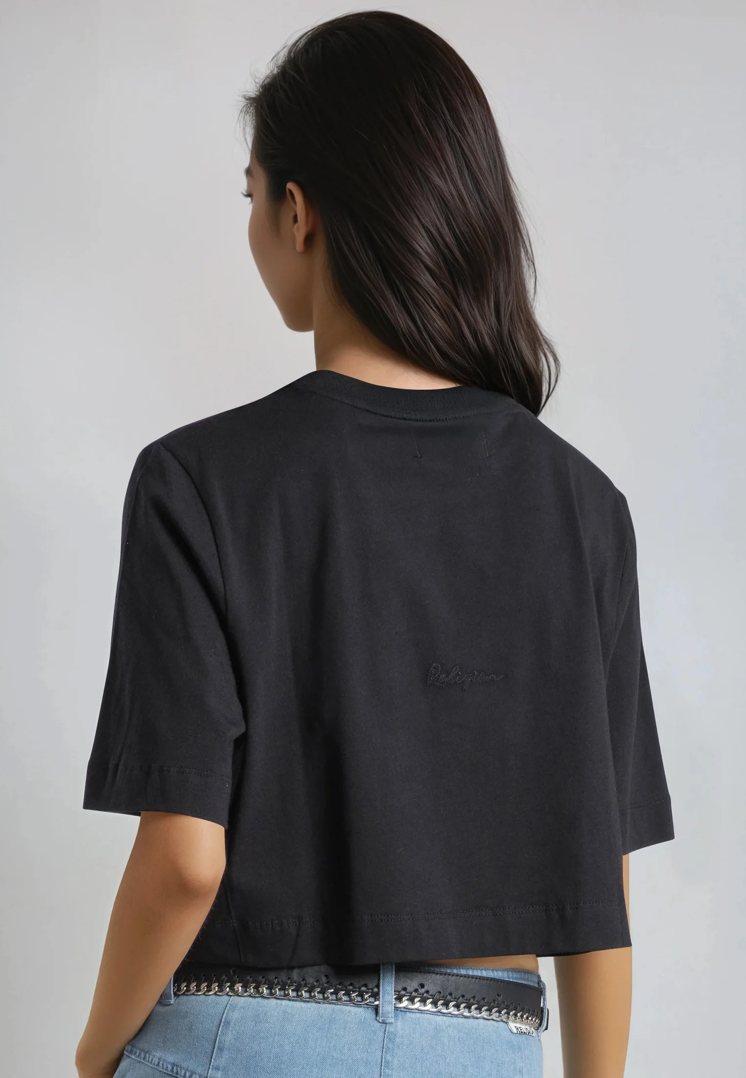 BASIC CROP T-SHIRT BLACK - Image 4