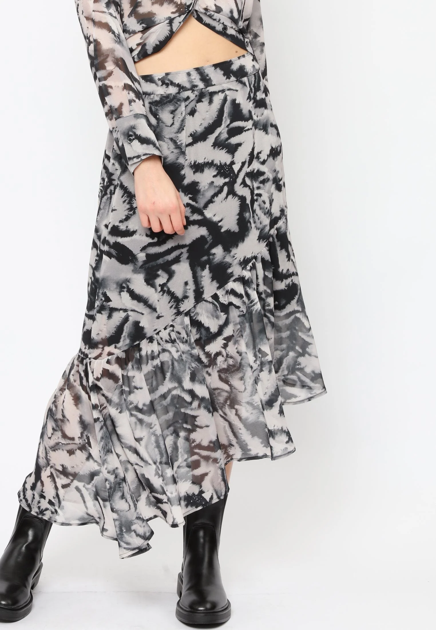 DAZZLE SKIRT FIERCE