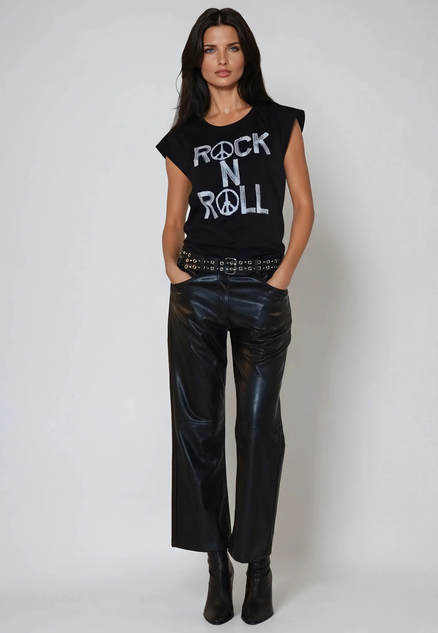 DEVOTION T-SHIRT BLACK - Image 3