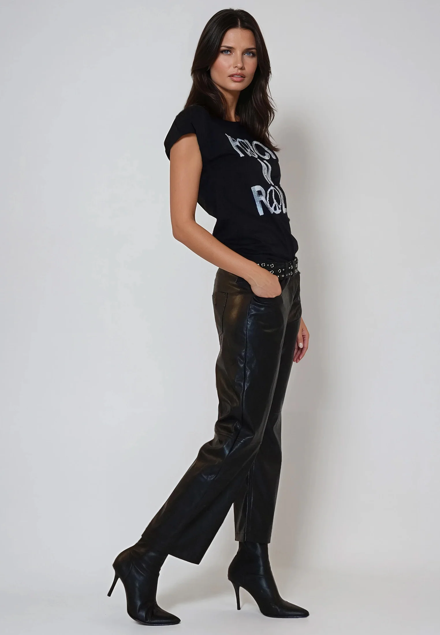 DEVOTION T-SHIRT BLACK - Image 7