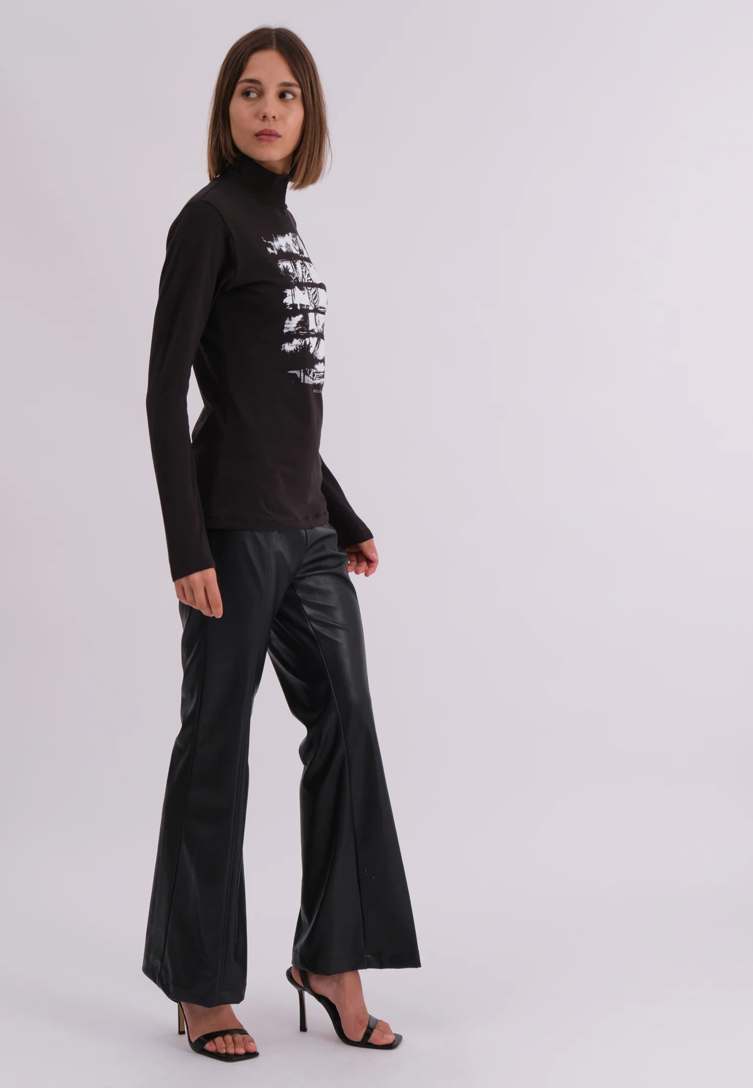 EDGE JET BLACK TOP - Image 6