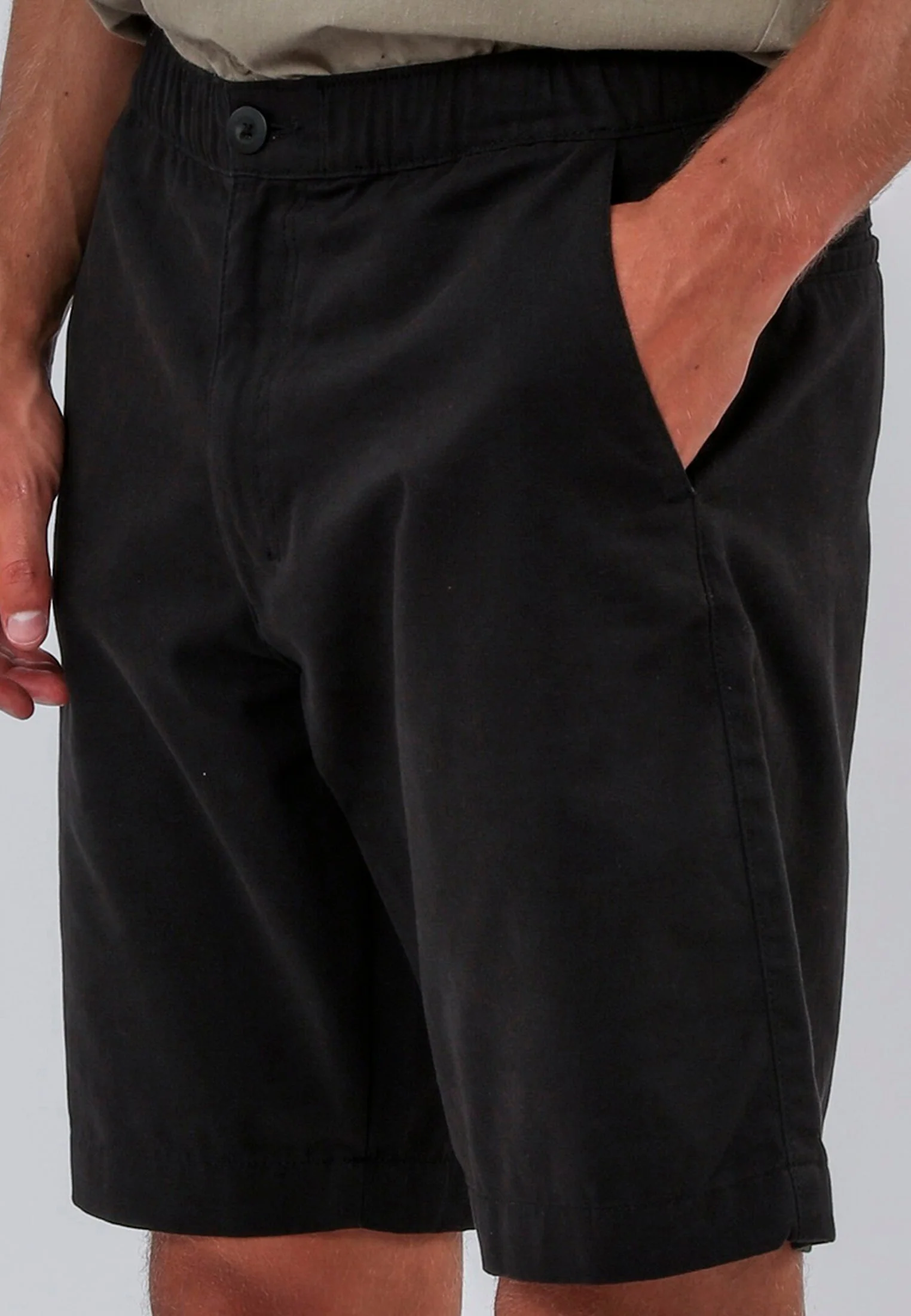 ELASTICATED LONGLINE CHINO SHORTS BLACK - Image 6