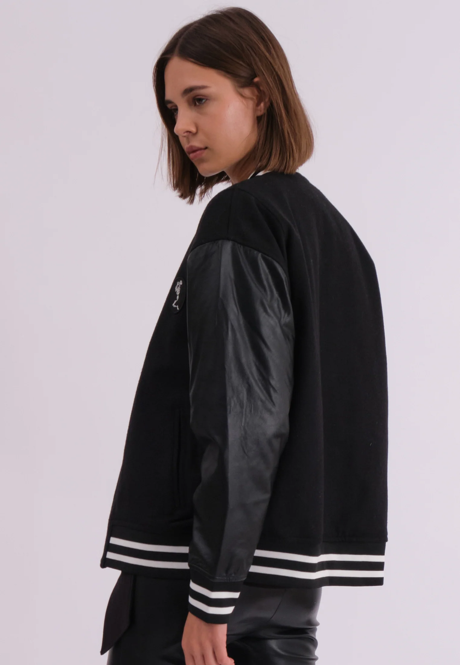 ENERGY JACKET BLACK - Image 4