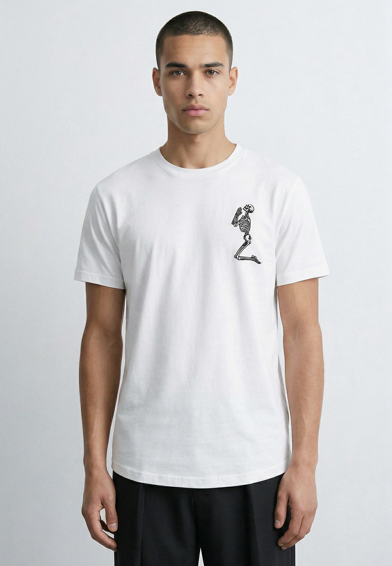 ESSENTIAL BIG SKELETON WHITE T-SHIRT
