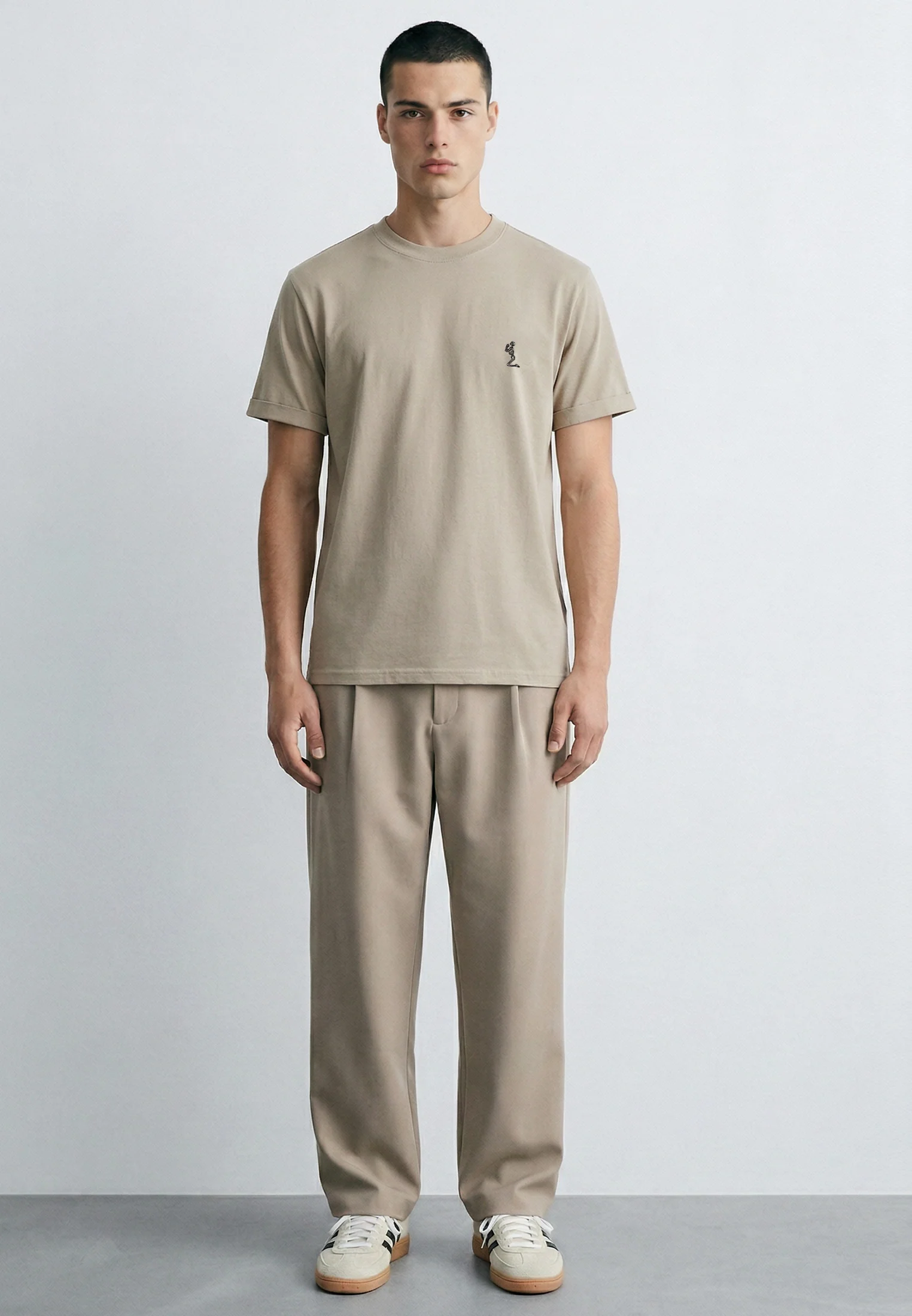 ESSENTIAL ROLLED CUFF T-SHIRT FAWN - Image 3