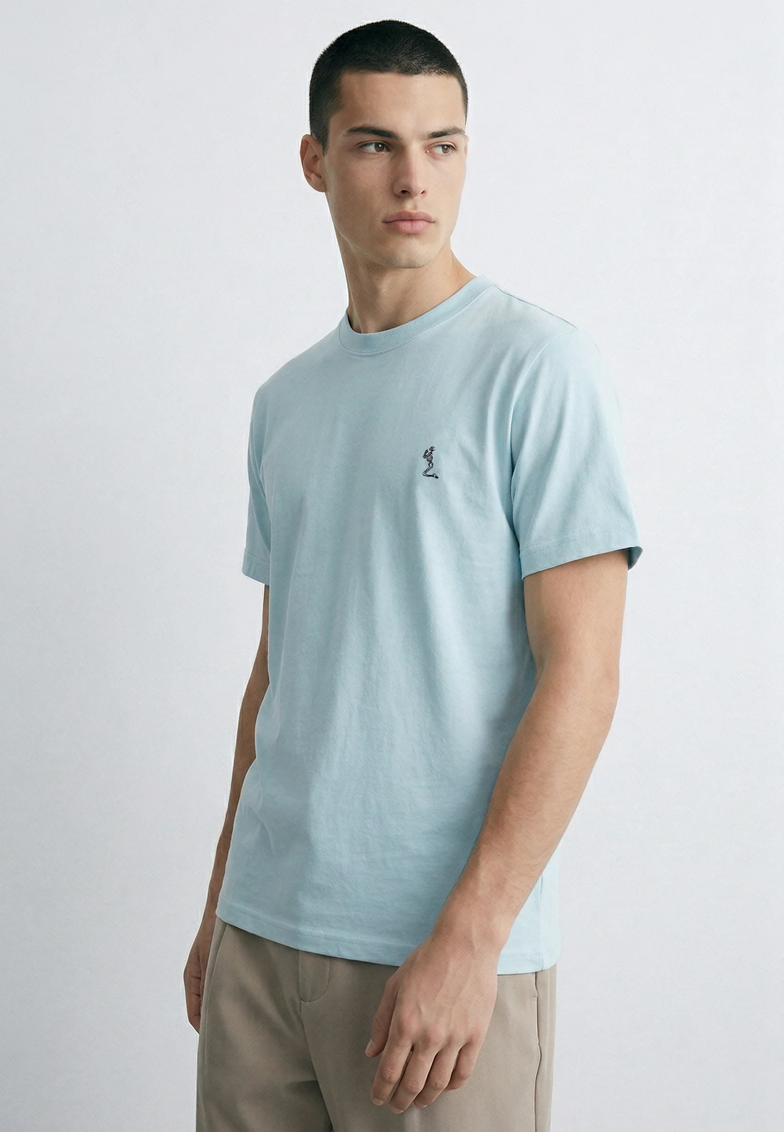 ESSENTIAL ROLLED CUFF T-SHIRT PALE BLUE - Image 5