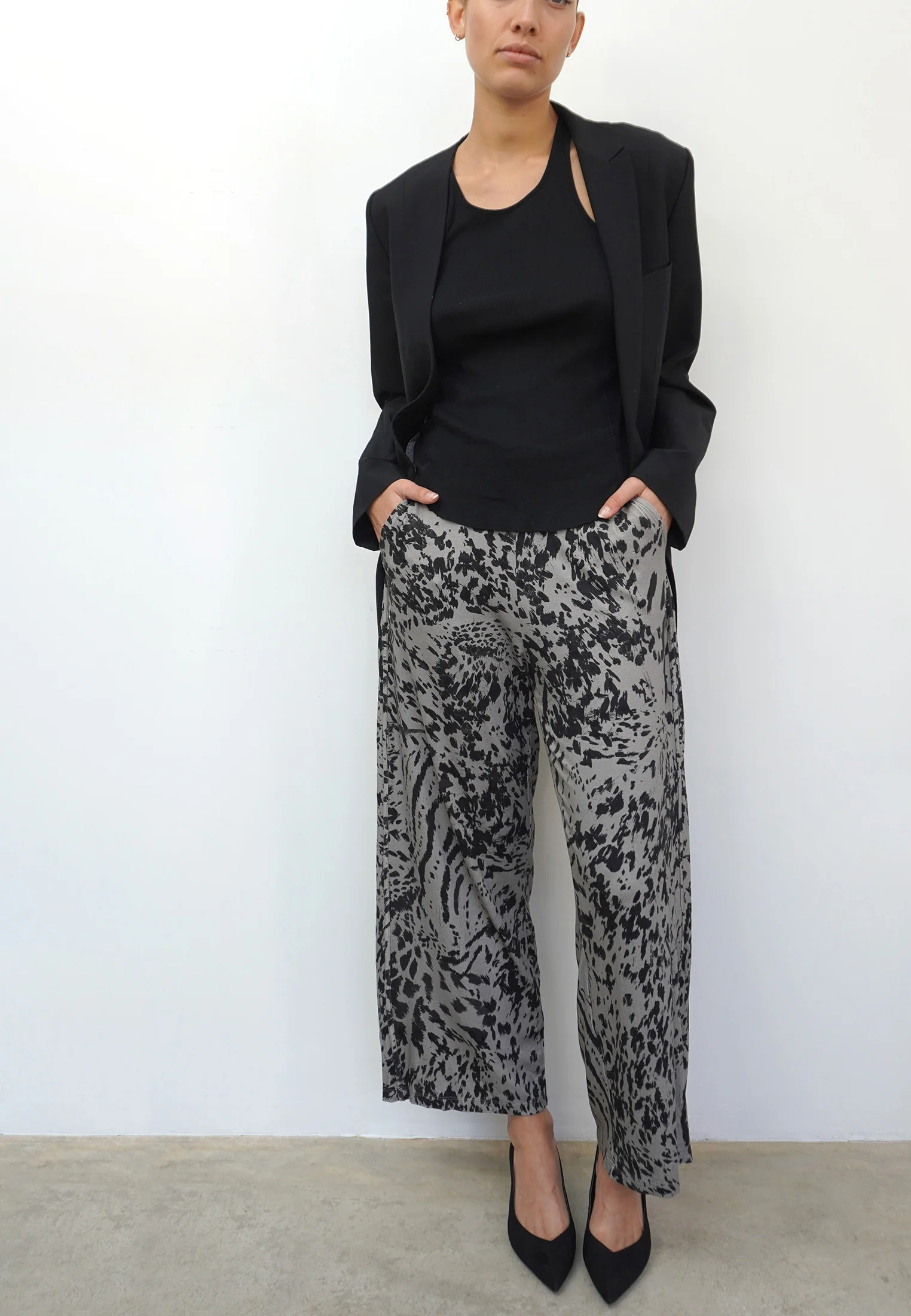 EXCEPTIONAL TROUSERS DELICATE PINE - Image 4