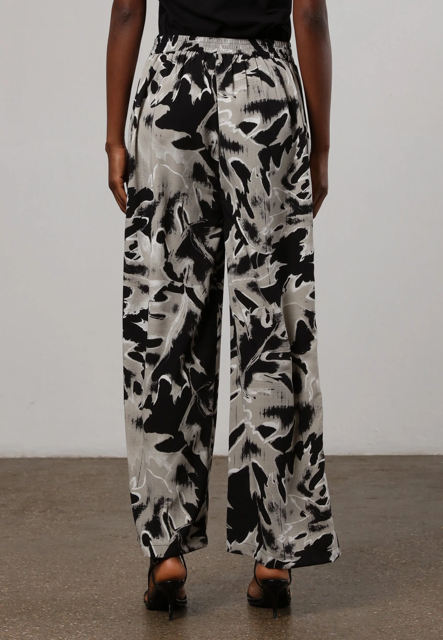 FLASH TROUSERS CAMO BLACK - Image 3