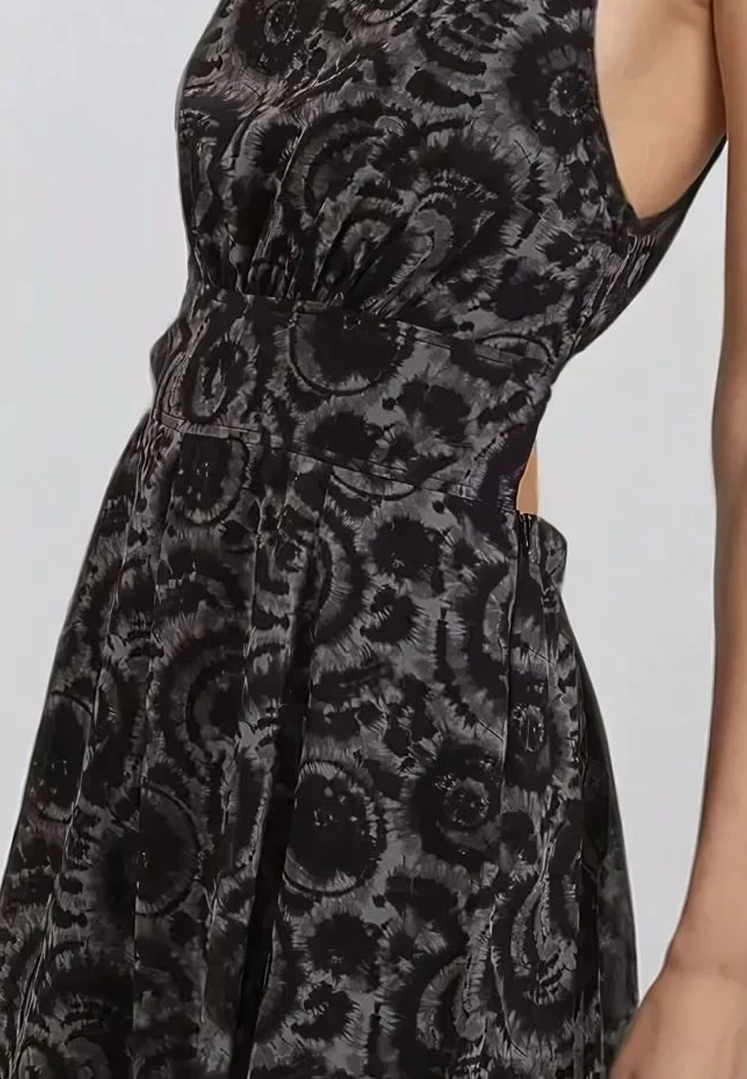 GIGI MAXI DRESS BLACK - Image 5