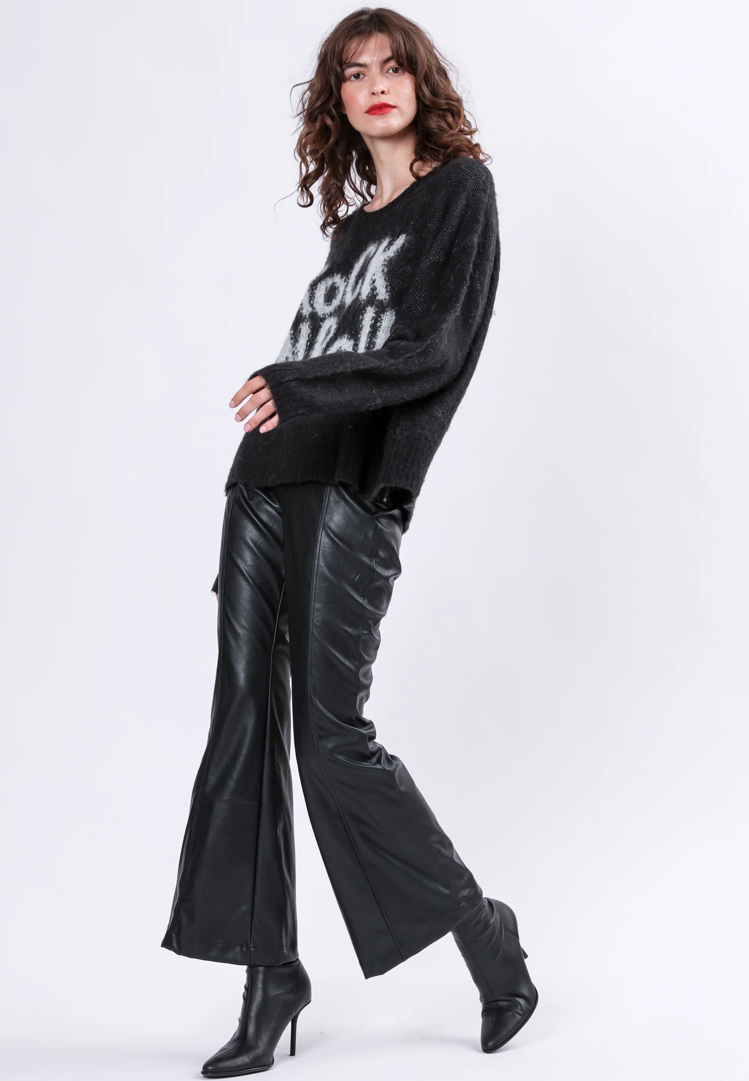 HEART JUMPER BLACK - Image 7