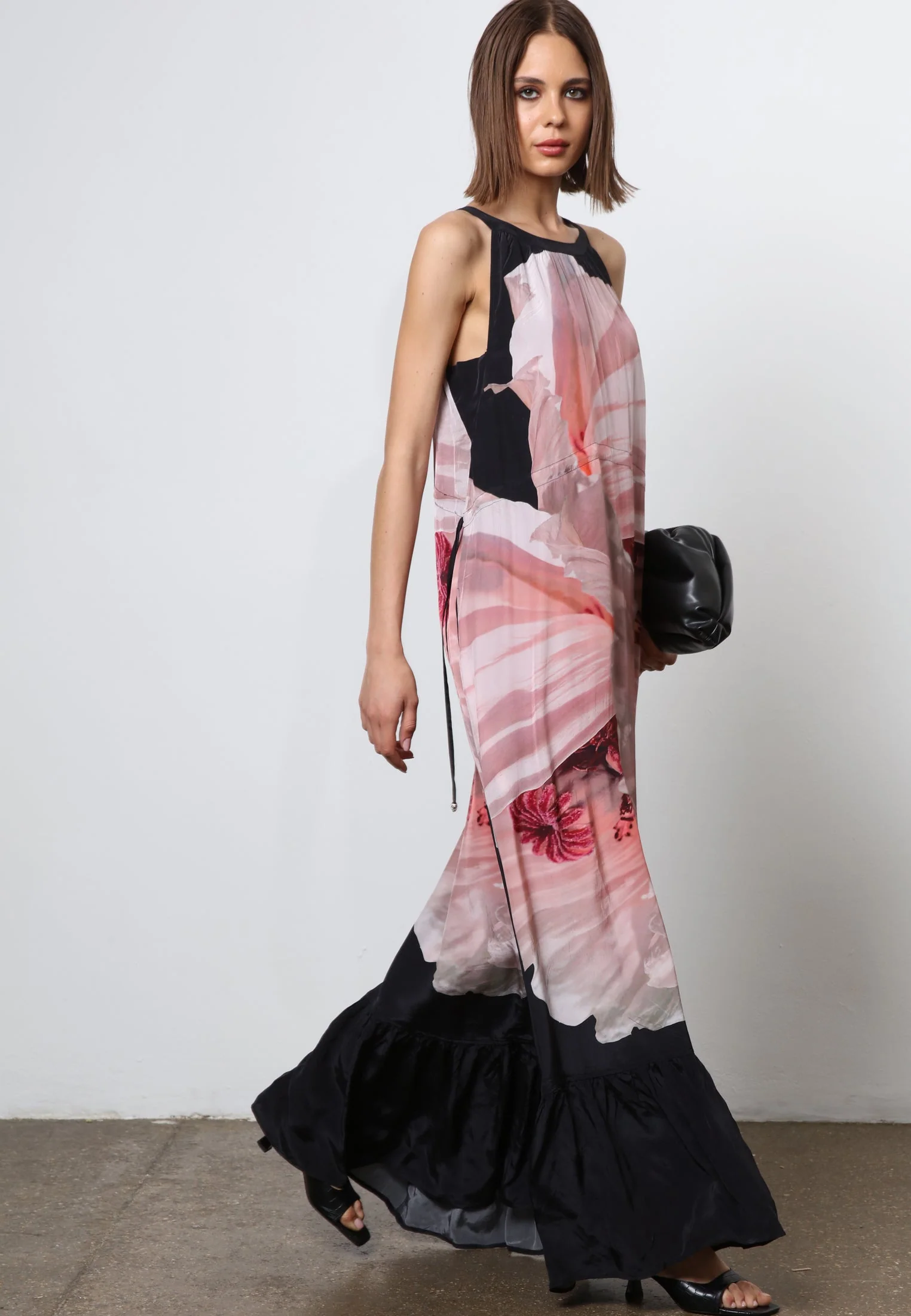 HIDDEN MAXI DRESS CHARM PINK - Image 4