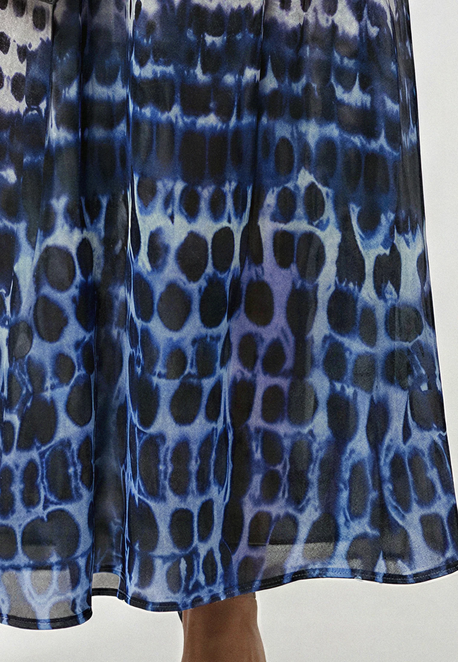 CREW MAXI WRAP DRESS ILLUSION BLUE - Image 3