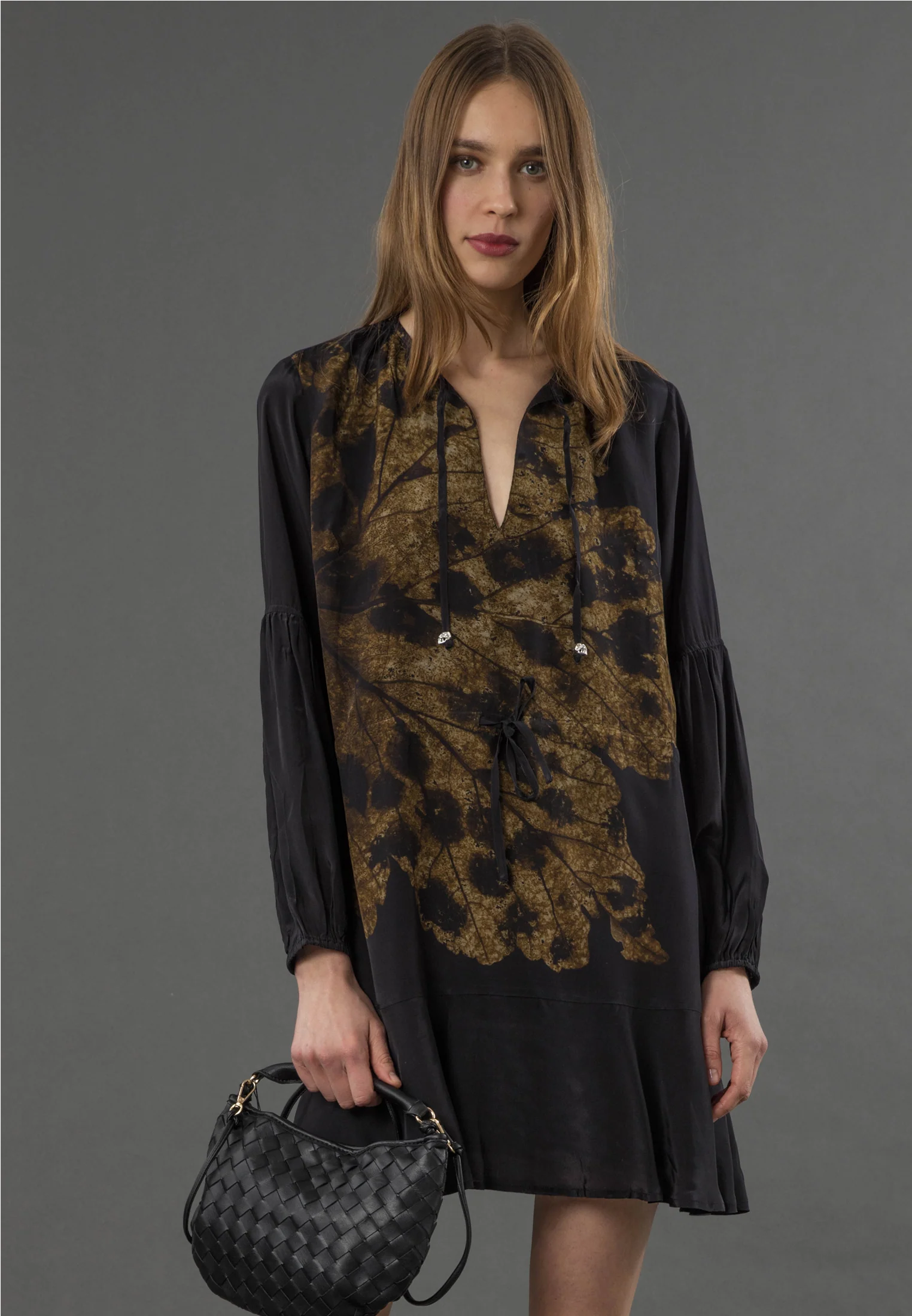 TWIST DRESS OBSIDIAN MUSTARD