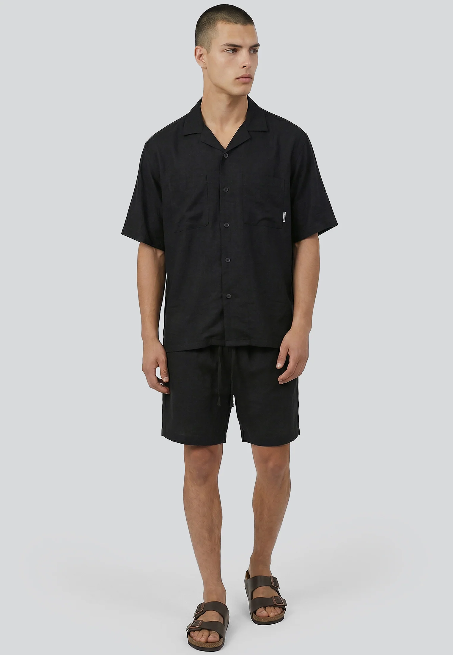 LINEN TWO POCKET SHIRT BLACK - Image 2