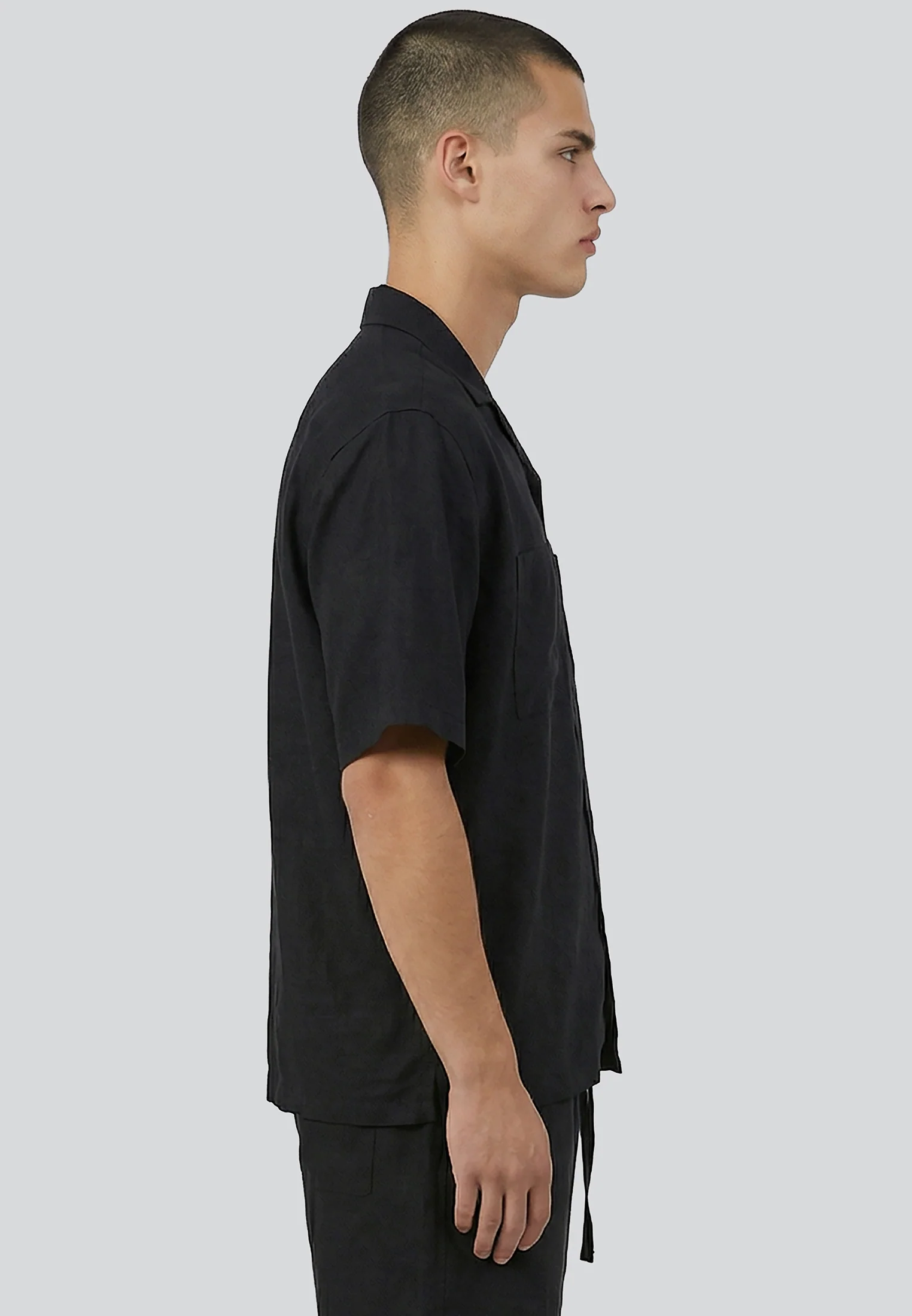 LINEN TWO POCKET SHIRT BLACK - Image 5