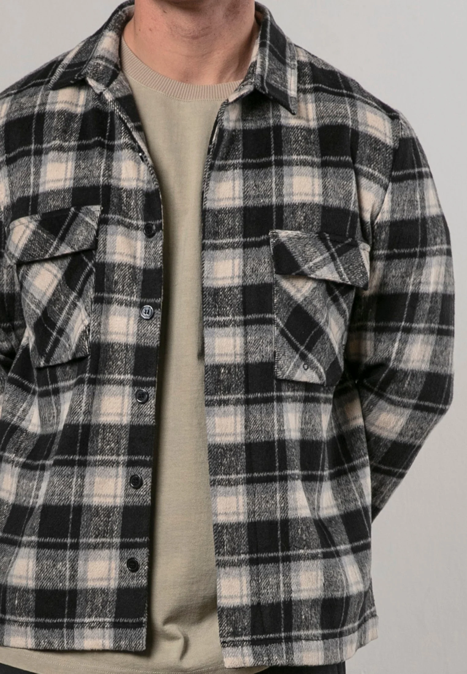 LUMBER SHIRT BLACK & OFF WHITE - Image 5
