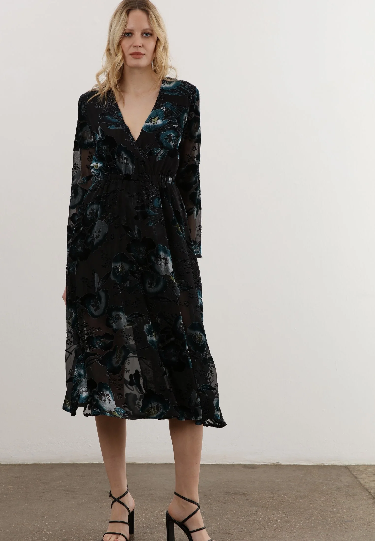LUMINOSITY DRESS VELVET BURN OUT - Image 3