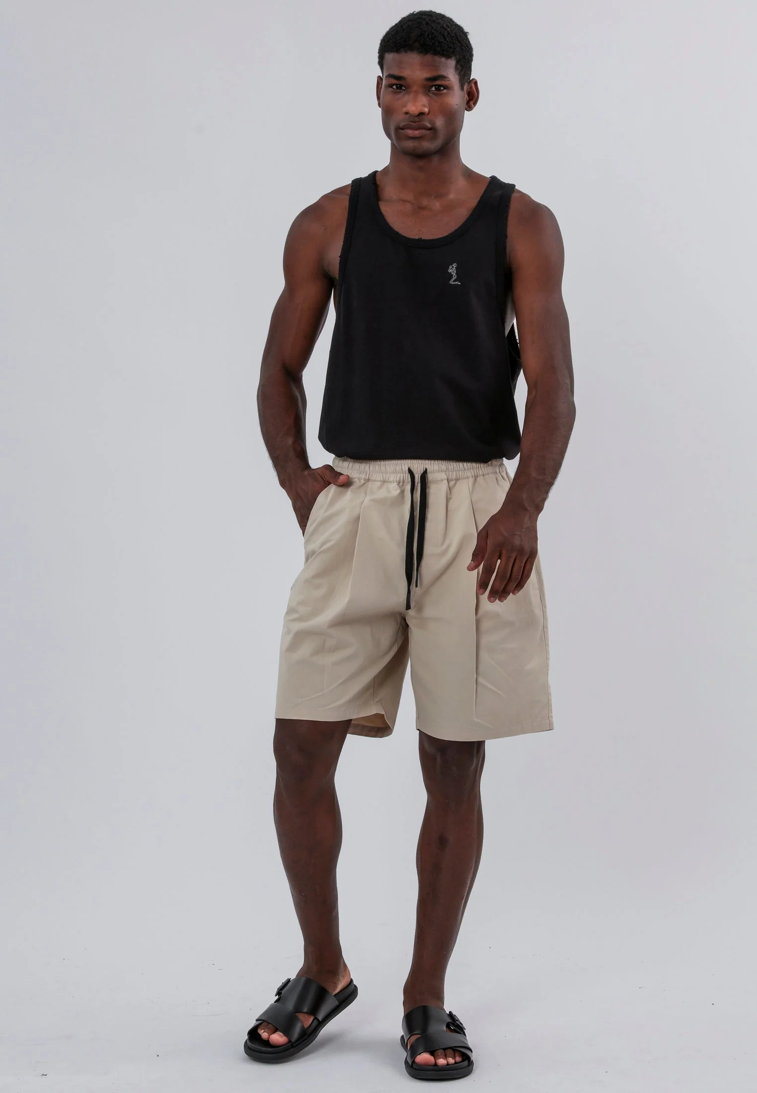 MARBELLA PLEATED HOLIDAY SHORTS DUNE - Image 4