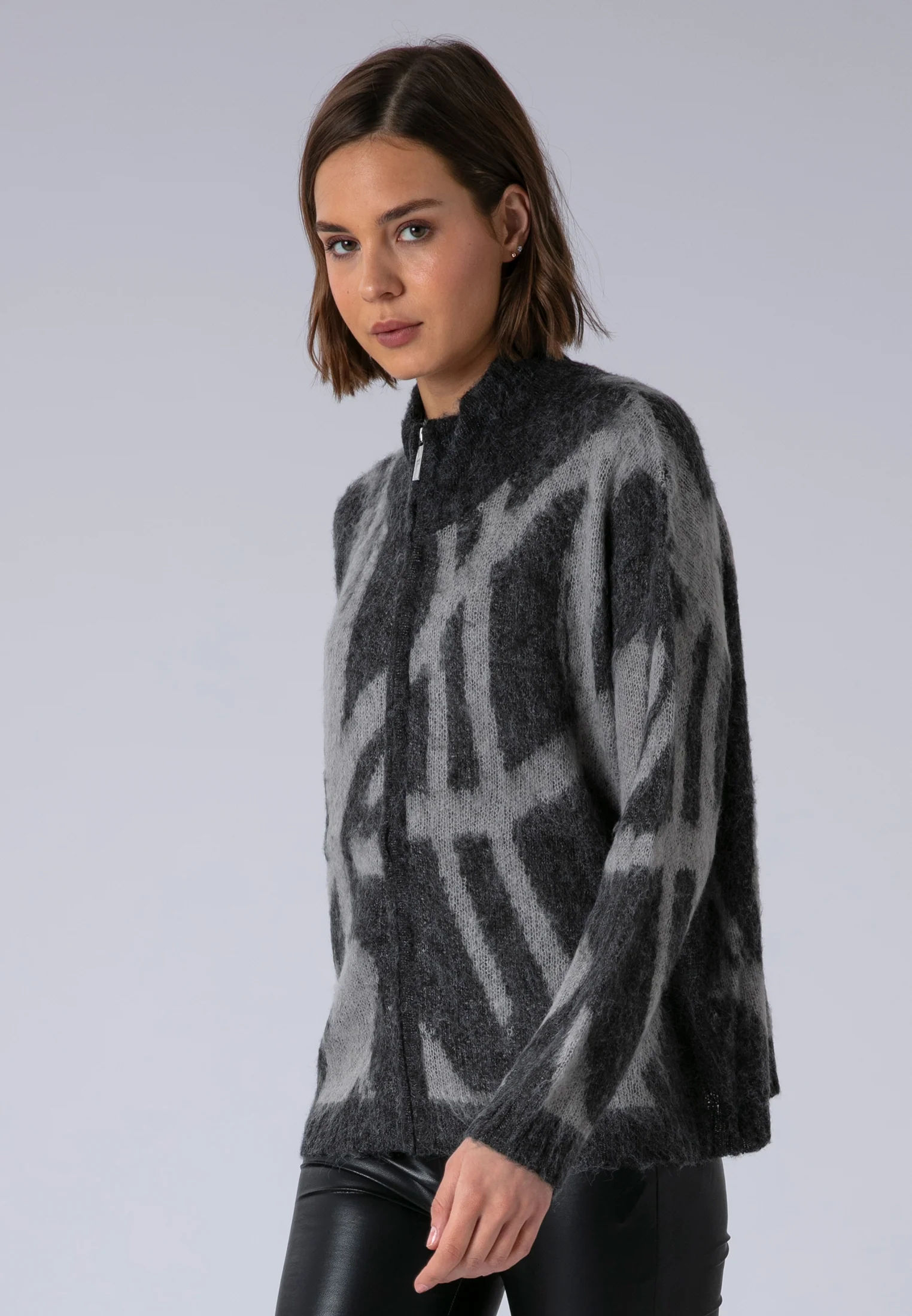 MAYA ZIP CARDIGAN CHARCOAL & TAUPE - Image 3