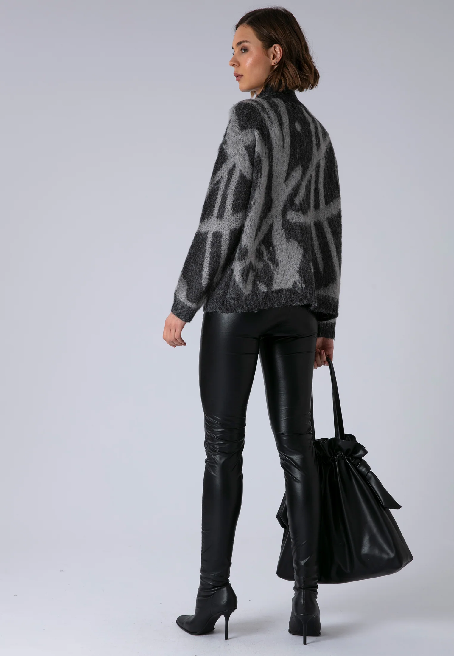 MAYA ZIP CARDIGAN CHARCOAL & TAUPE - Image 4