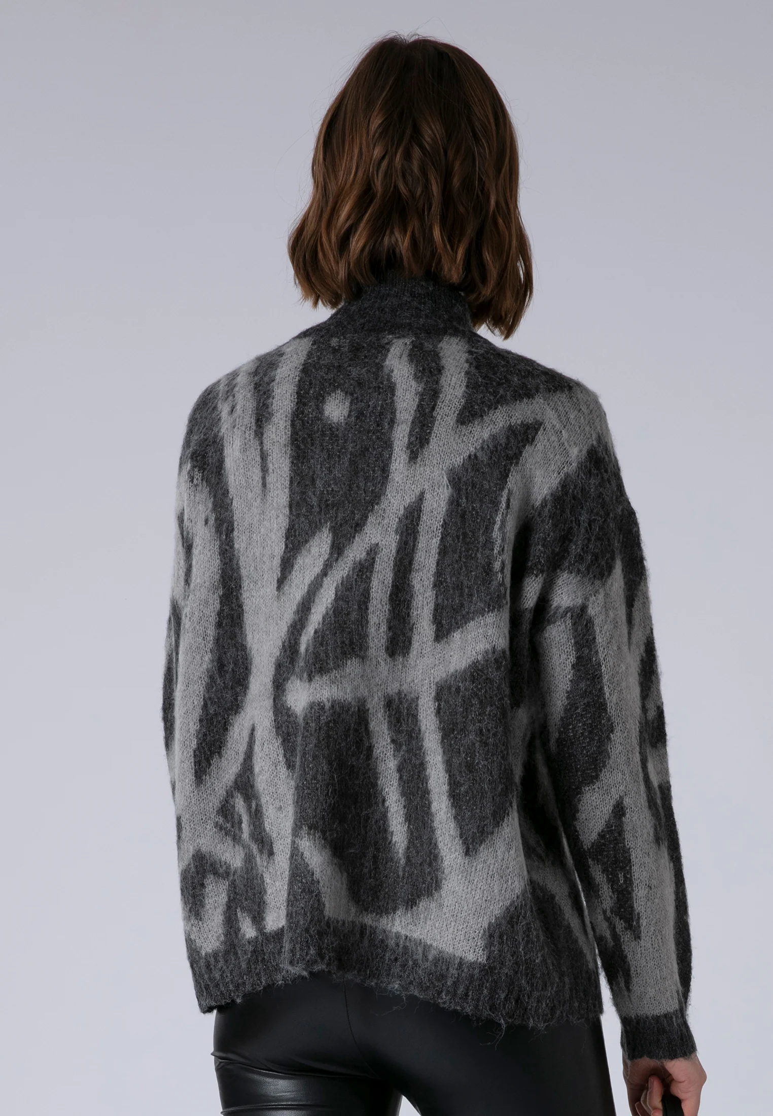 MAYA ZIP CARDIGAN CHARCOAL & TAUPE - Image 5