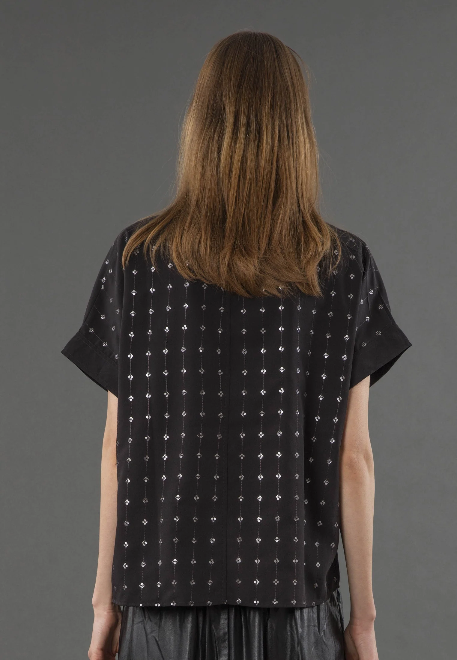 MILA TOP BLACK - Image 2