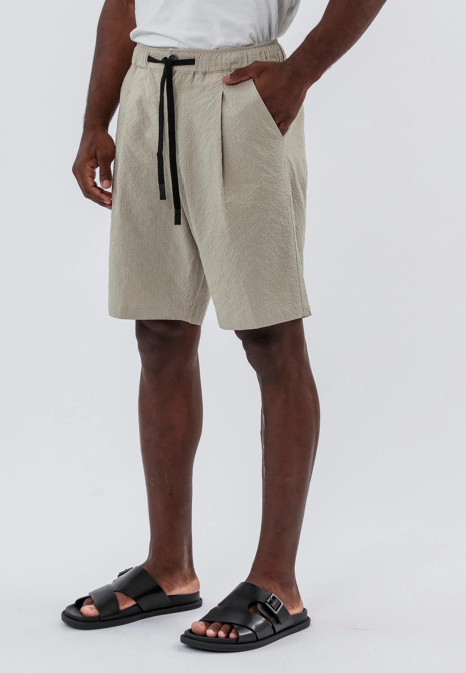MONACO PLEATED LINEN BLEND HOLIDAY SHORTS SHELL - Image 2