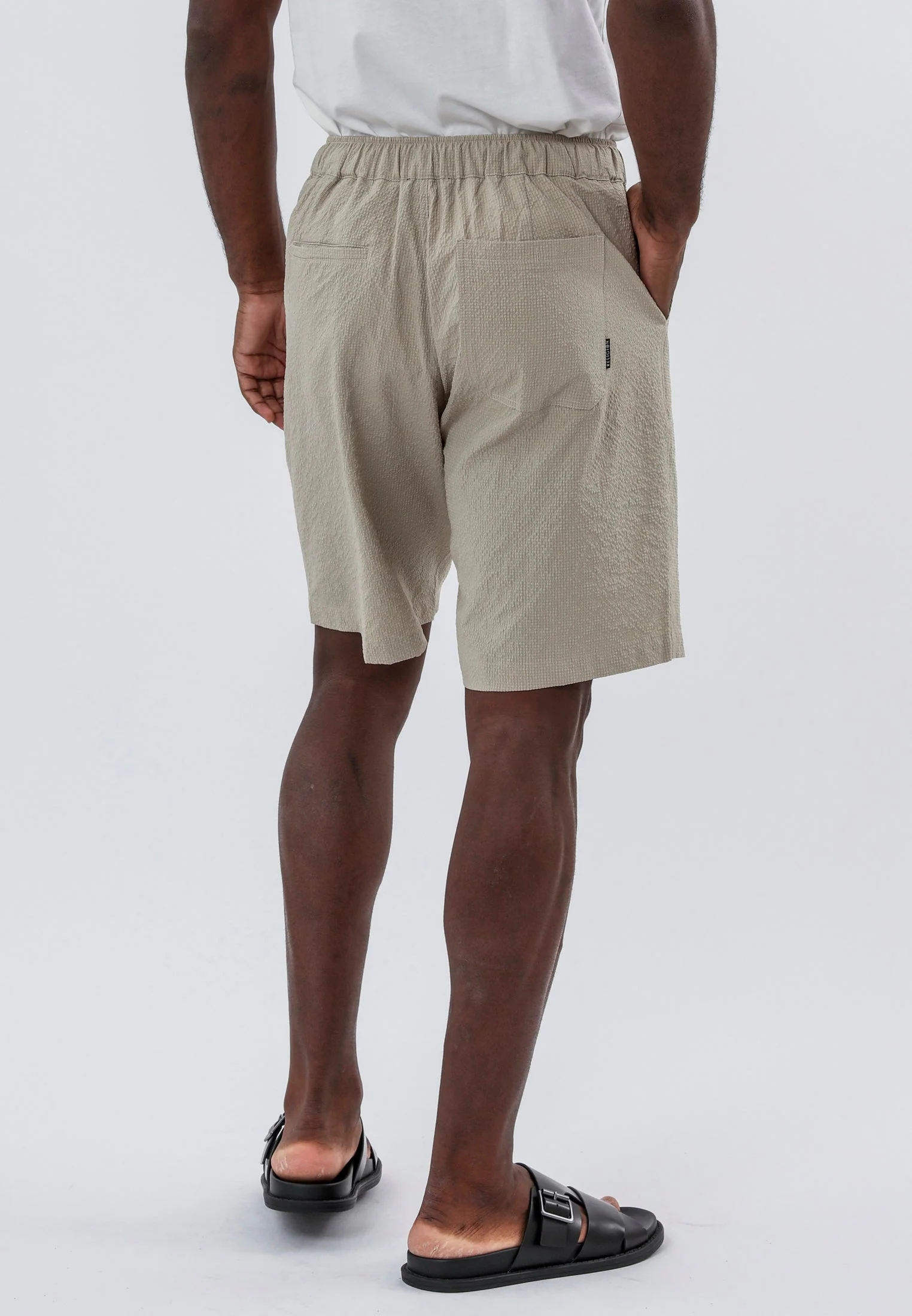 MONACO PLEATED LINEN BLEND HOLIDAY SHORTS SHELL - Image 3