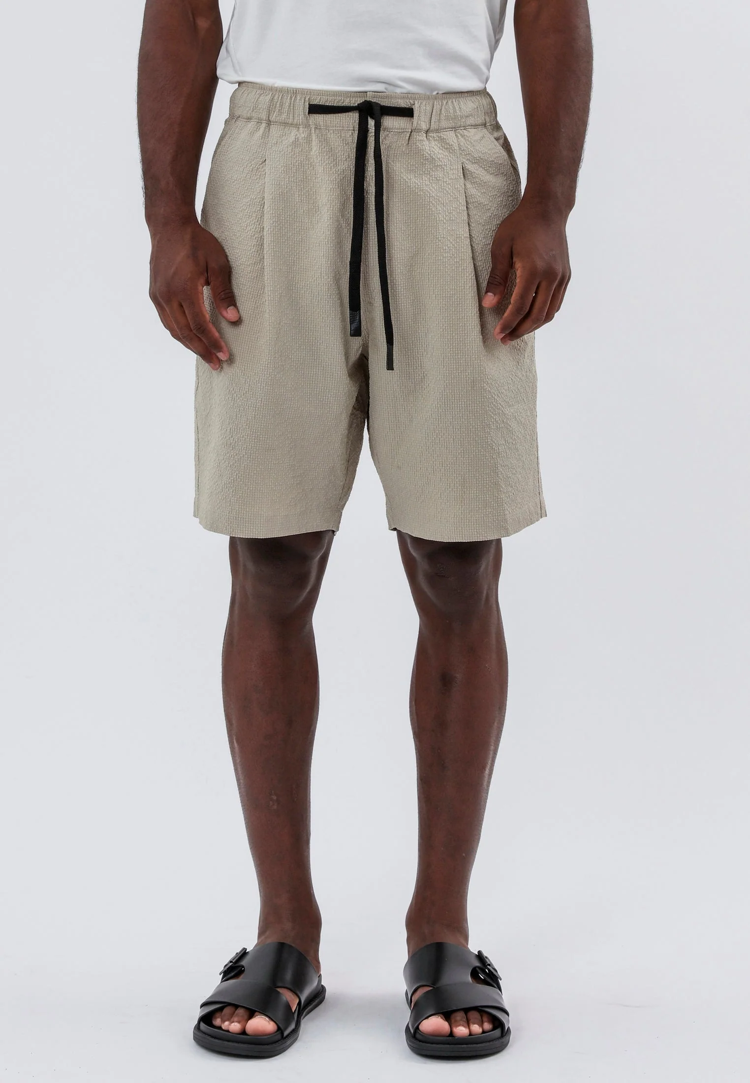 MONACO PLEATED LINEN BLEND HOLIDAY SHORTS SHELL - Image 4