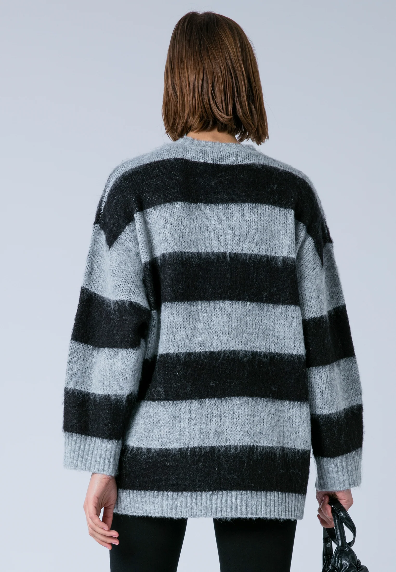 NANCY JUMPER BLACK & WHITE - Image 3
