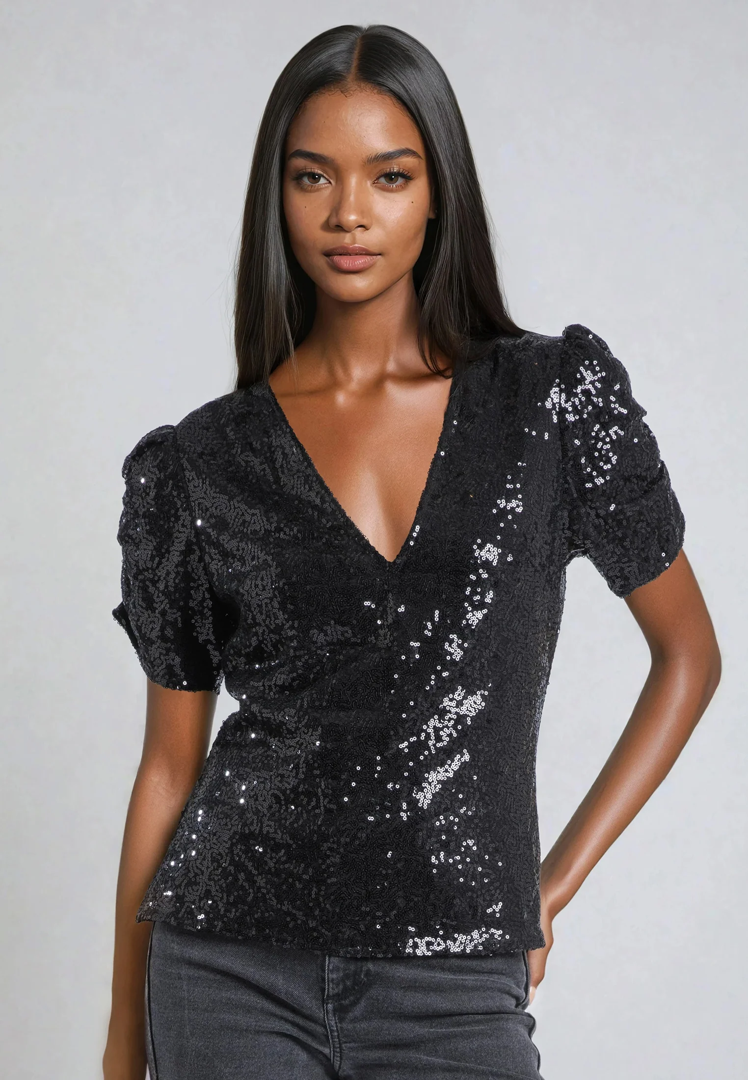 NAOMI TOP BLACK SEQIN