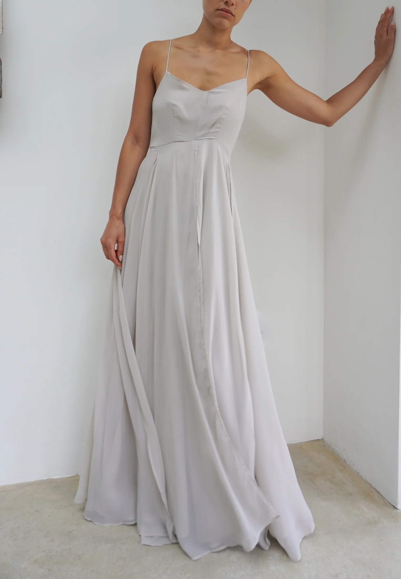 OLSEN MAXI DRESS FEATHER GREY - Image 7