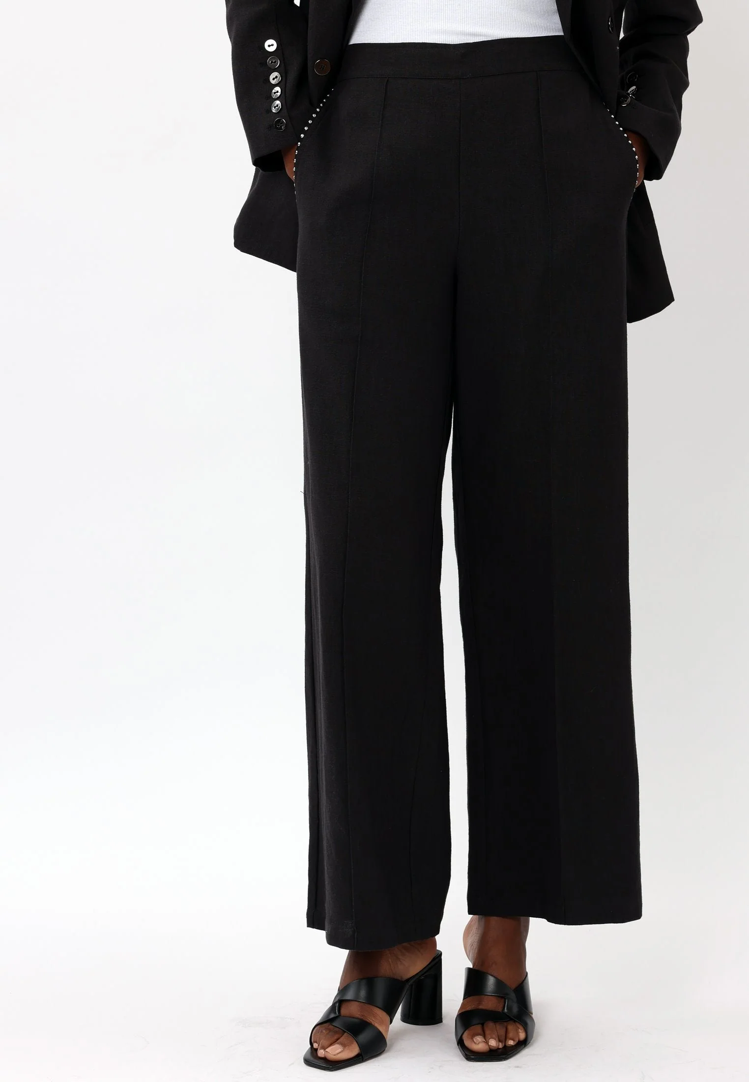 OUTLINE BLACK WIDE LEG TROUSERS - Image 5
