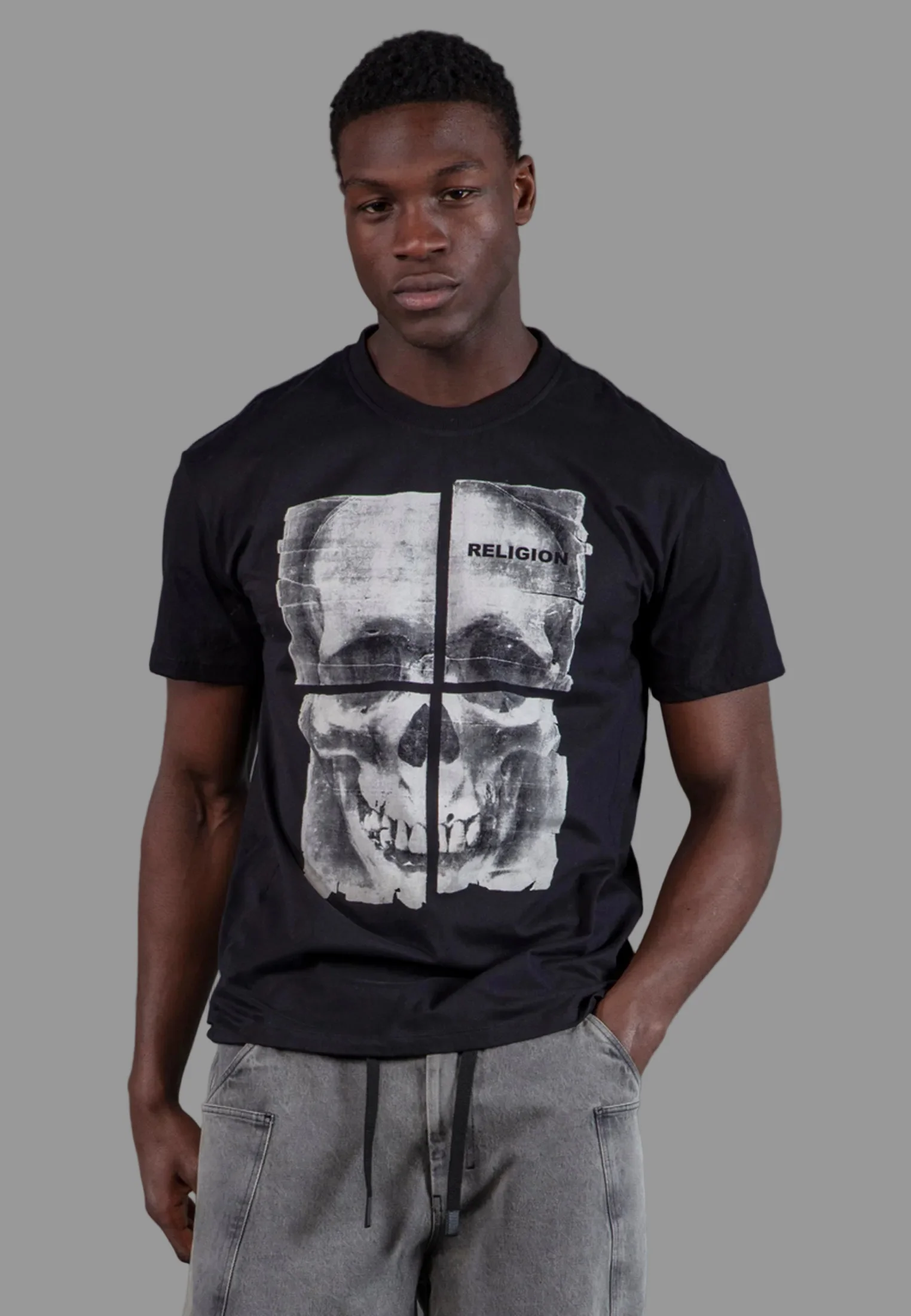 R CROSS T-SHIRT BLACK